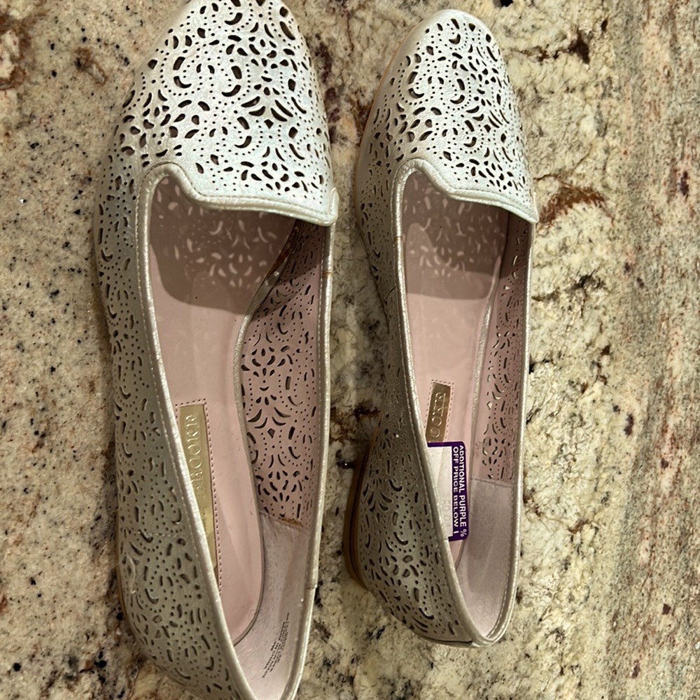 Audrey Brook slip on, smooth dole shoes size 9 W new in box.